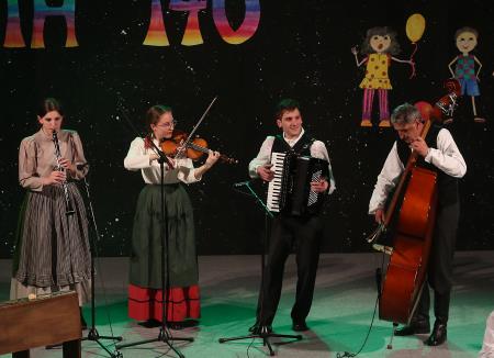 PRIREDITEV OB 140 LET ŠOLSTVA NA RAKEKU 41 FOTO LJUBO VUKELIČ